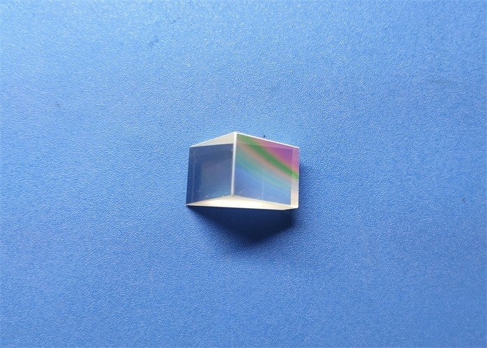 設計/顧客用光学ガラスプリズム梯子のタイプ プリズムK9   AL+AFのコーティングのビーム スプリッター プリズム