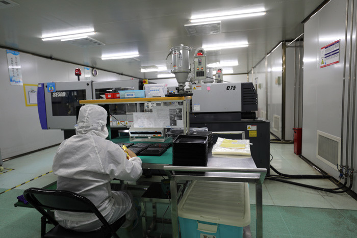 SICHUAN VSTAR OPTICAL TECHNOLOGY CO.,LTD 工場生産ライン